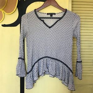Bell sleeves top